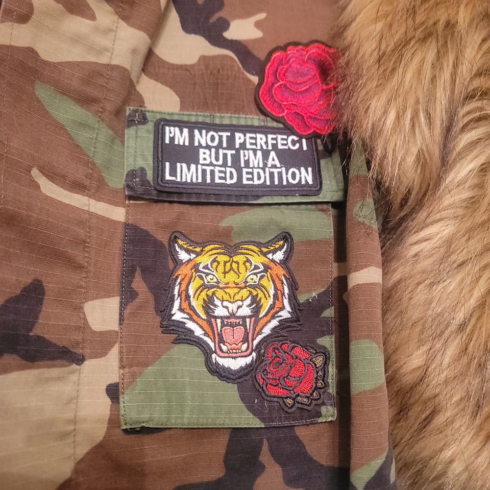 Custom Green Camouflage Jacket with Faux Fur Sleeves And PATCHES - Picture 2 of 6